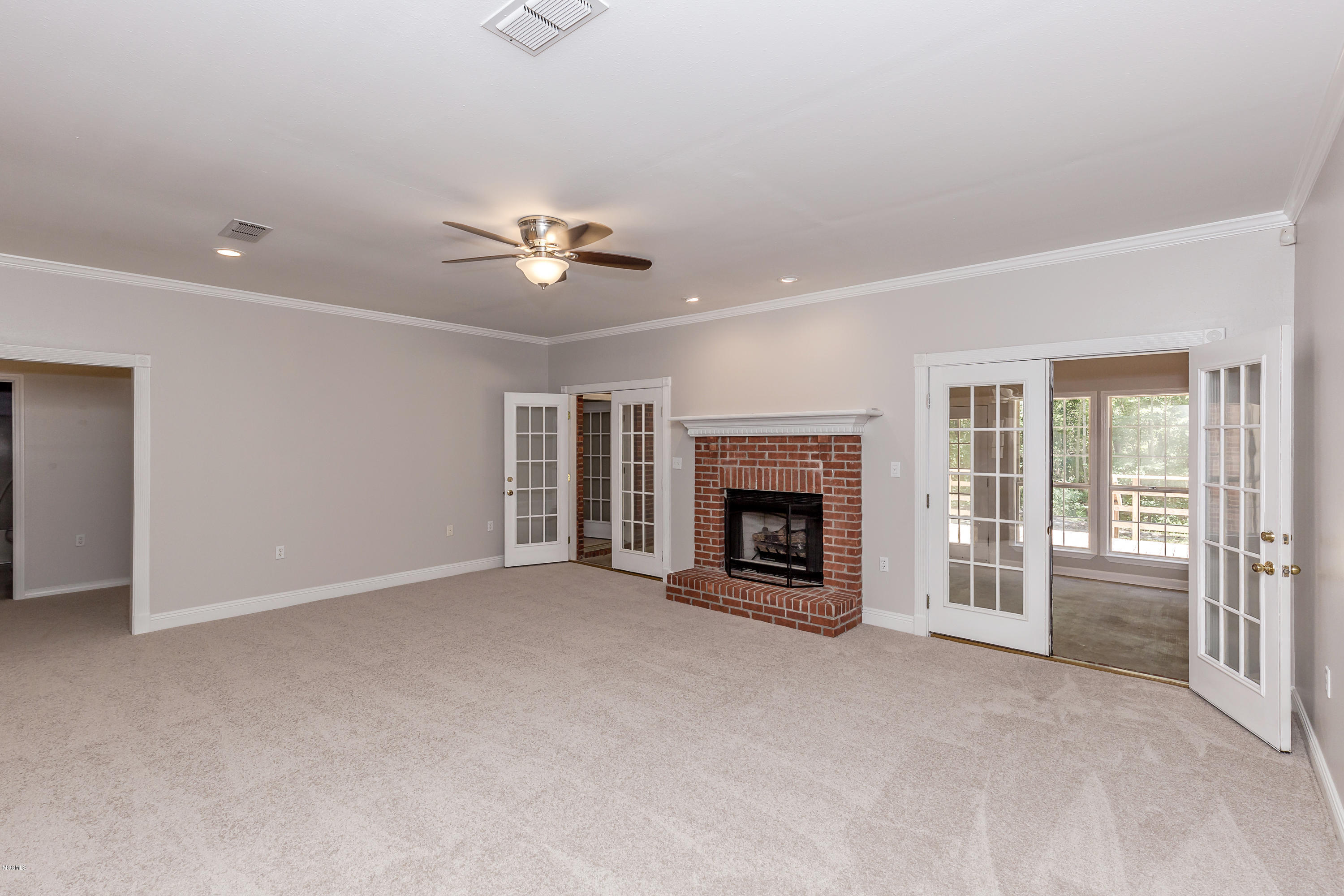 2112 Old Shell Landing Road Ocean Springs, MS 39564 - Photo 16 of 85 IMG_6373