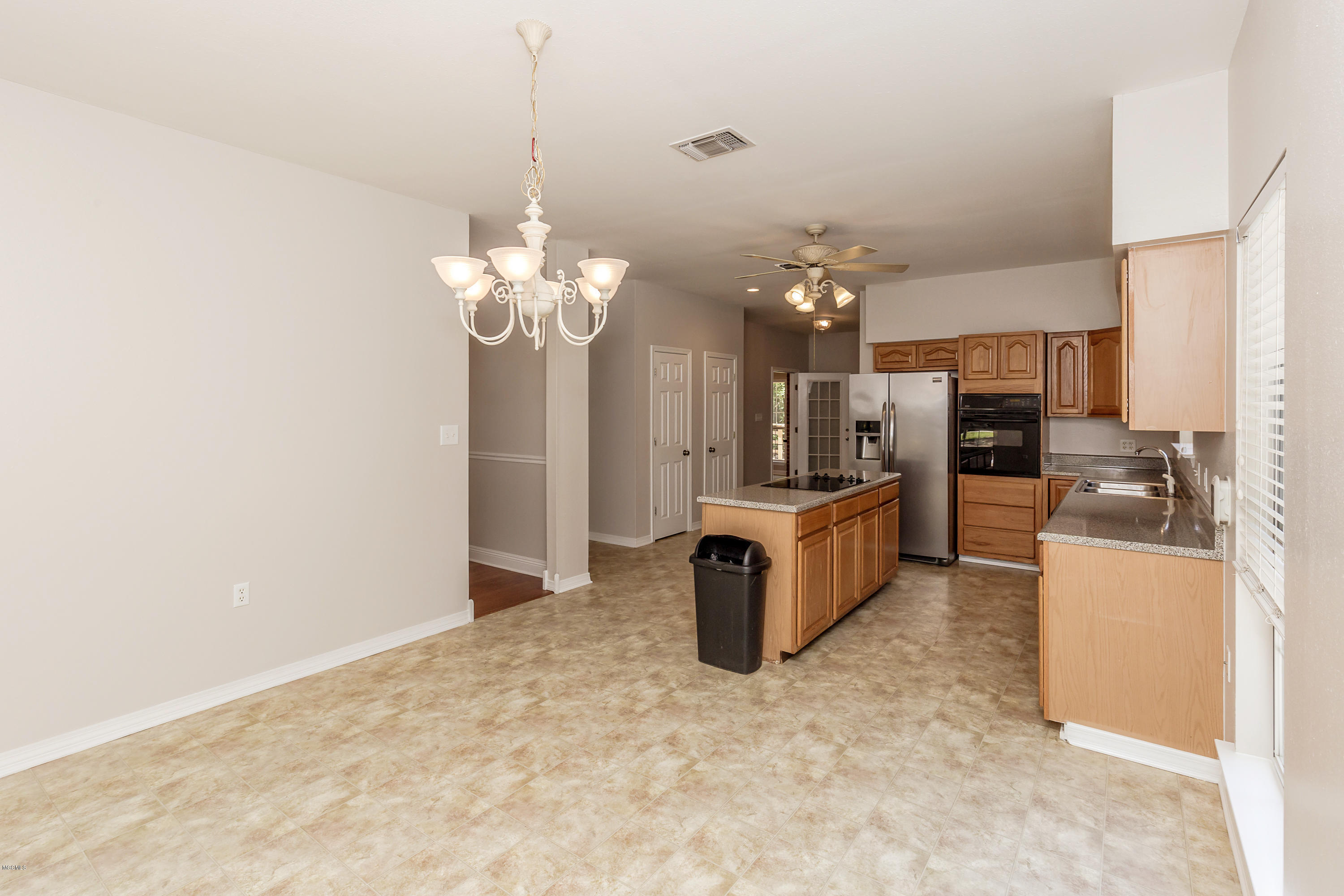 2112 Old Shell Landing Road Ocean Springs, MS 39564 - Photo 21 of 85 IMG_6378