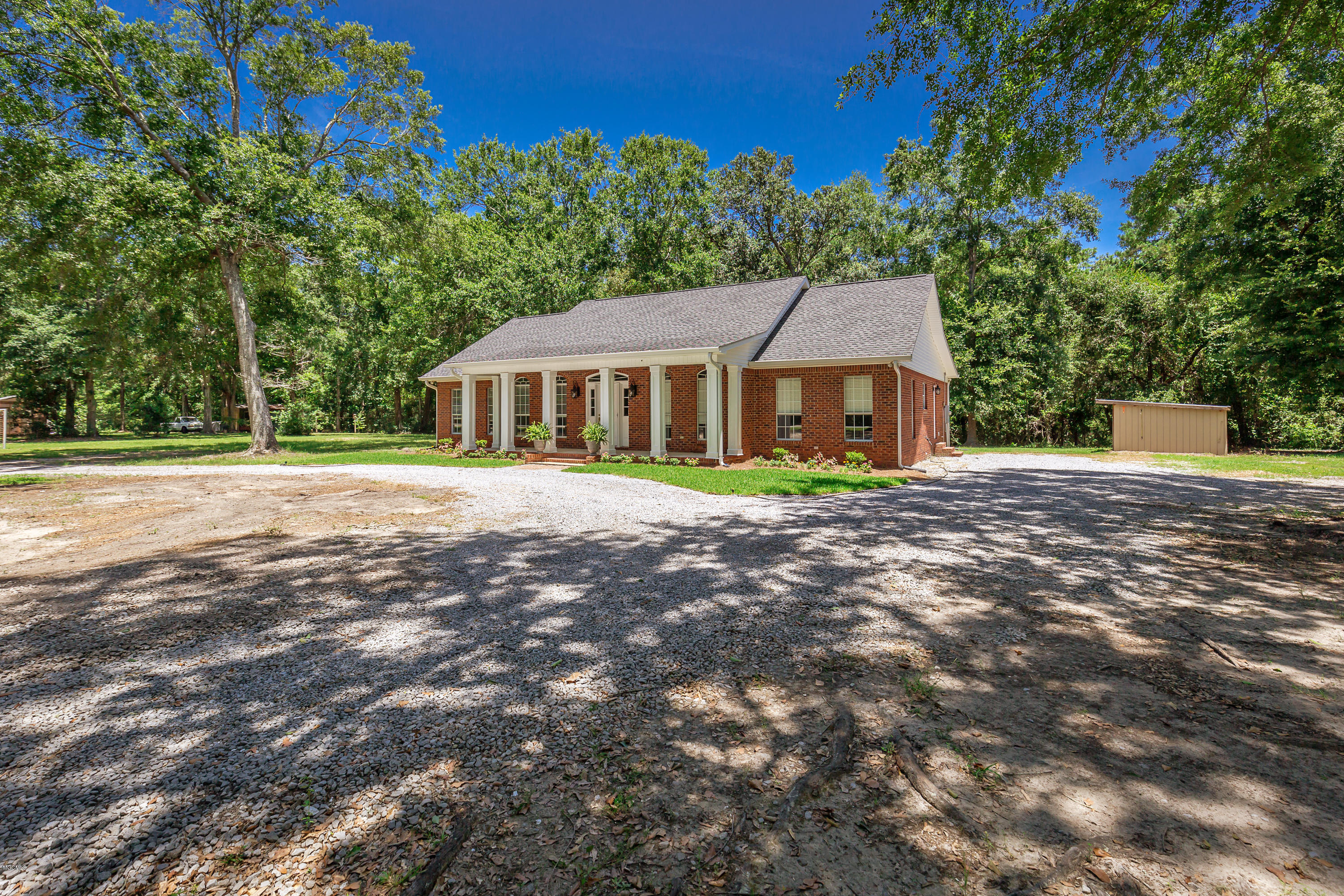 2112 Old Shell Landing Road Ocean Springs, MS 39564 - Photo 49 of 85 IMG_6350