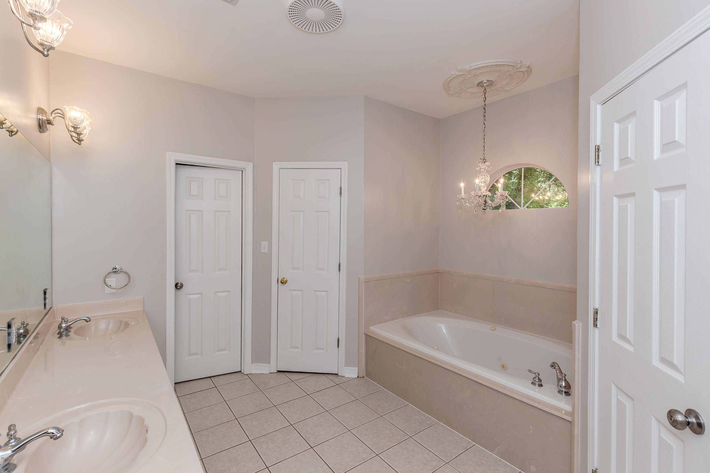 2112 Old Shell Landing Road Ocean Springs, MS 39564 - Photo 53 of 85 IMG_6407