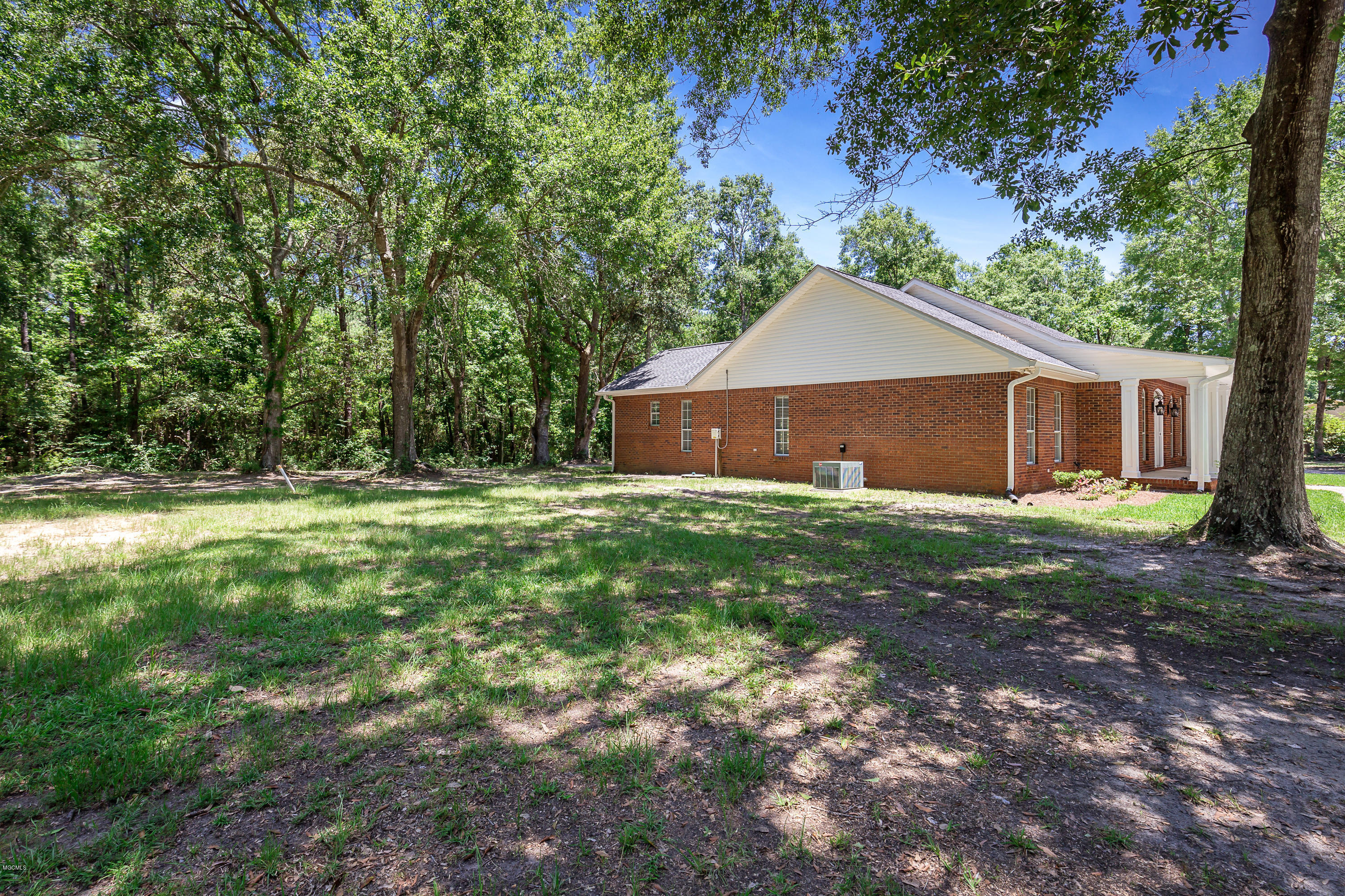 2112 Old Shell Landing Road Ocean Springs, MS 39564 - Photo 80 of 85 IMG_6463