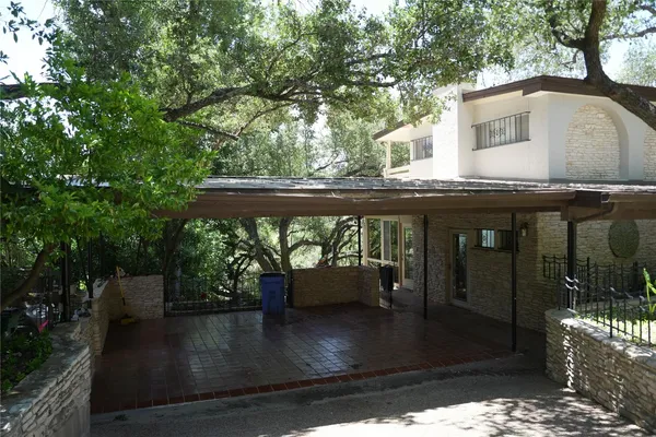$2,990,000 | 7044 Comanche Trail, Austin, TX 78732