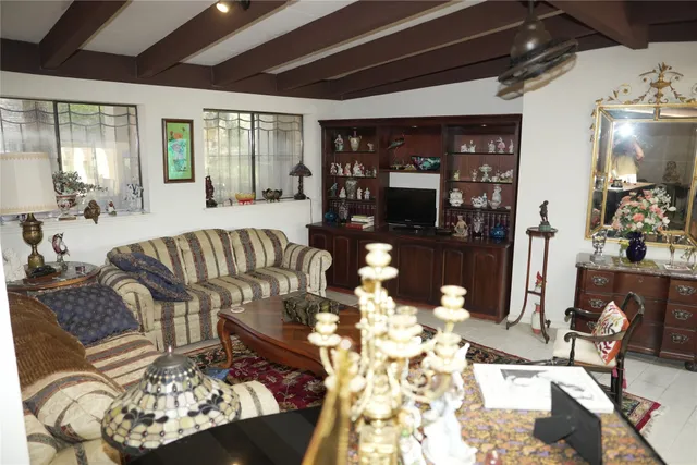 $2,990,000 | 7044 Comanche Trail, Austin, TX 78732