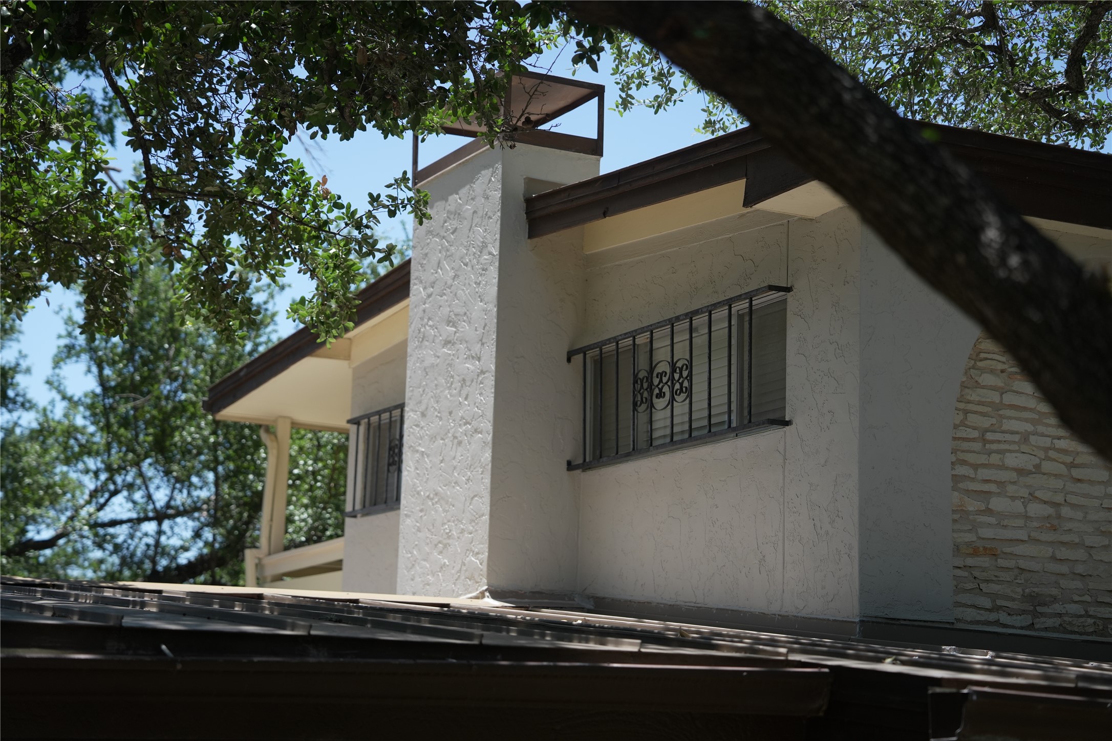 7044 Comanche Trail Austin, TX 78732 - Photo 2 of 41