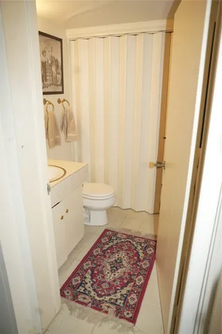 $2,990,000 | 7044 Comanche Trail, Austin, TX 78732