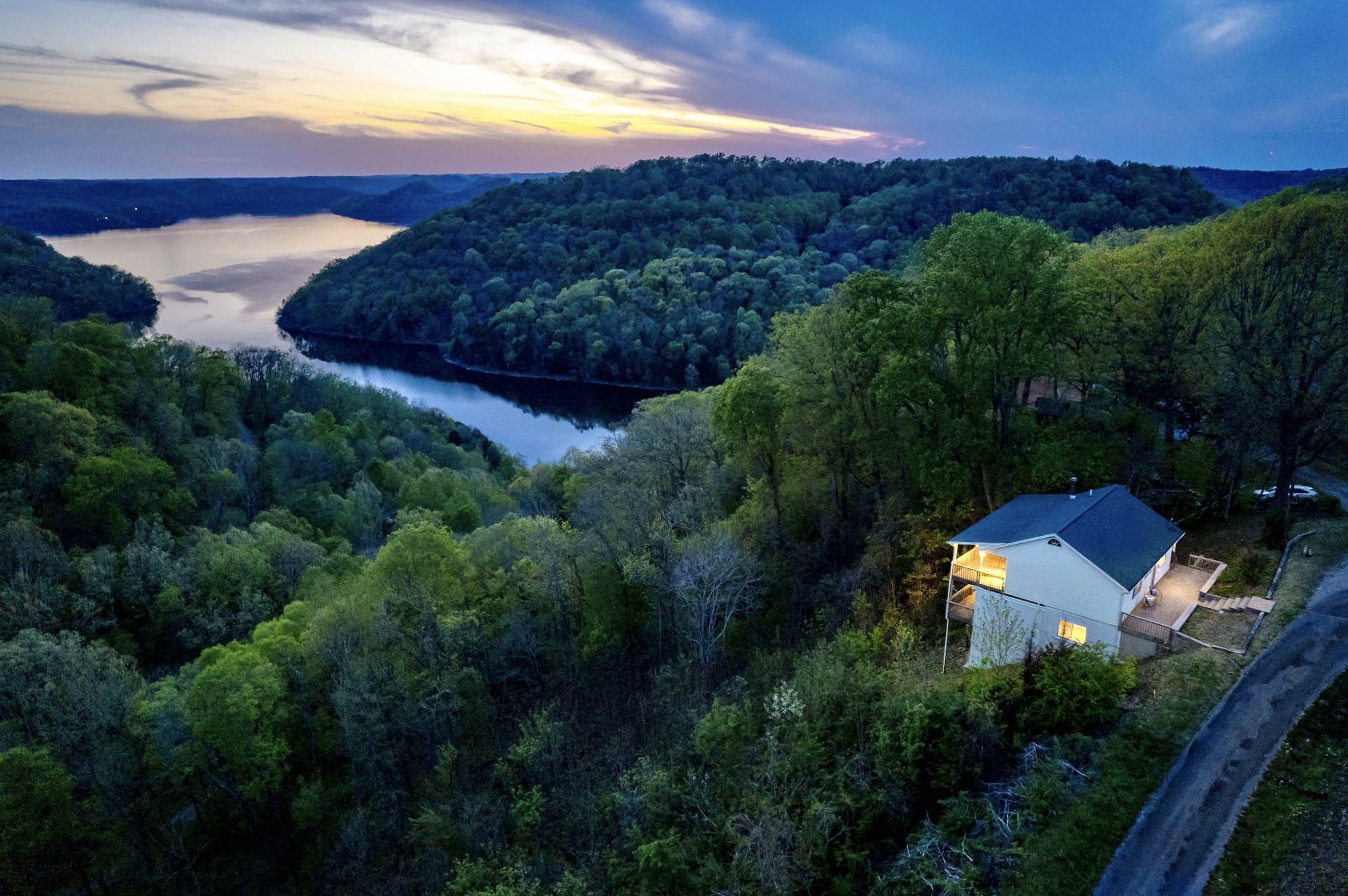 258 Captain Point Silver Point, TN 38582 - Photo 33 of 35