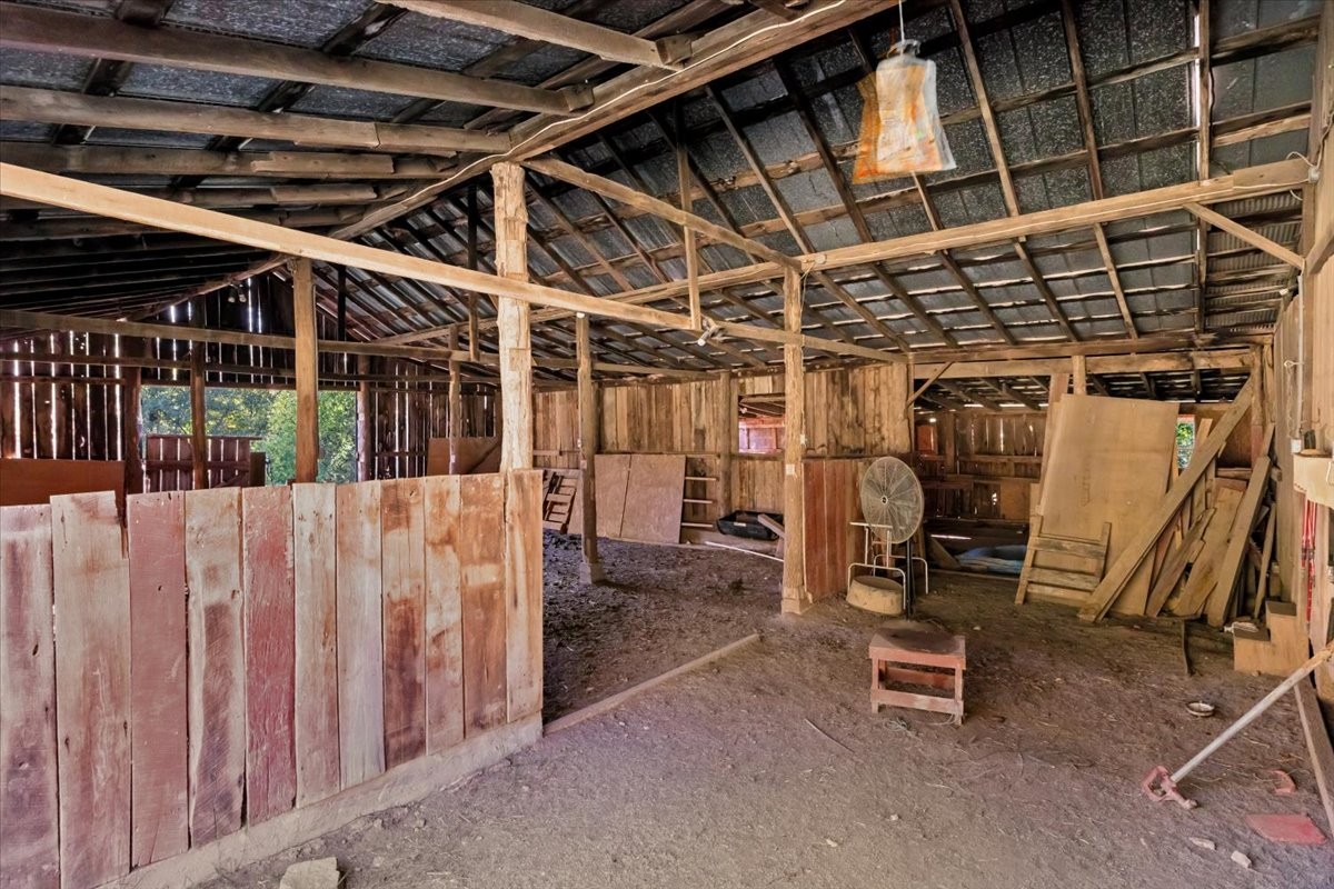 676 Mt Lebanon Road Dickson, TN 37055 - Photo 40 of 74 a view of a storage room