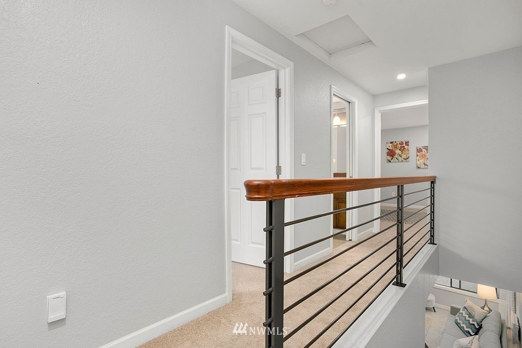 8705 238th Street Southwest, Unit E Edmonds, WA 98026 - Photo 13 of 25 Gallery Image 13
