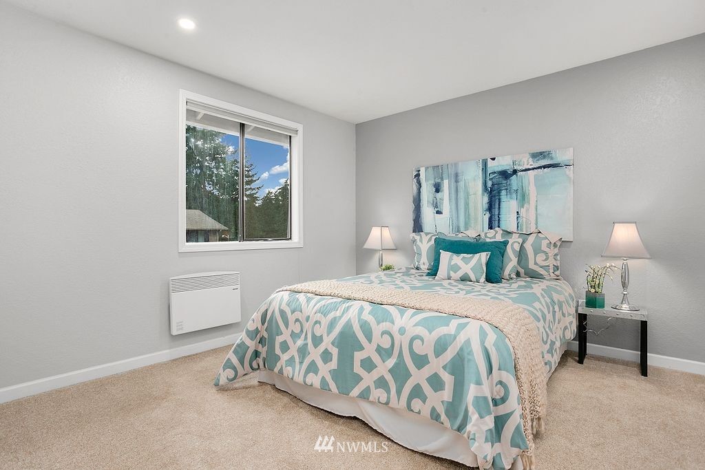 8705 238th Street Southwest, Unit E Edmonds, WA 98026 - Photo 14 of 25 Gallery Image 14