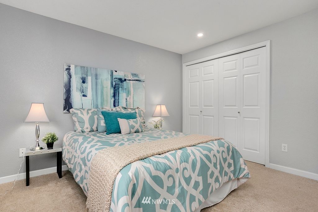 8705 238th Street Southwest, Unit E Edmonds, WA 98026 - Photo 15 of 25 Gallery Image 15