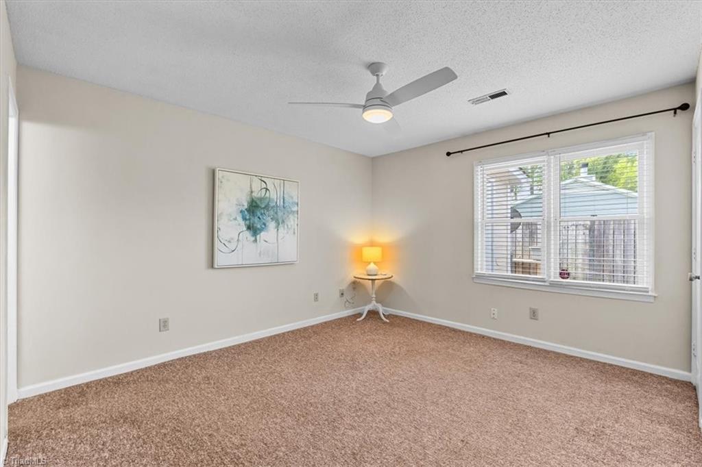 814 Guilford College Road, Unit 133 Greensboro, NC 27409 - Photo 8 of 18 Primary Bedroom