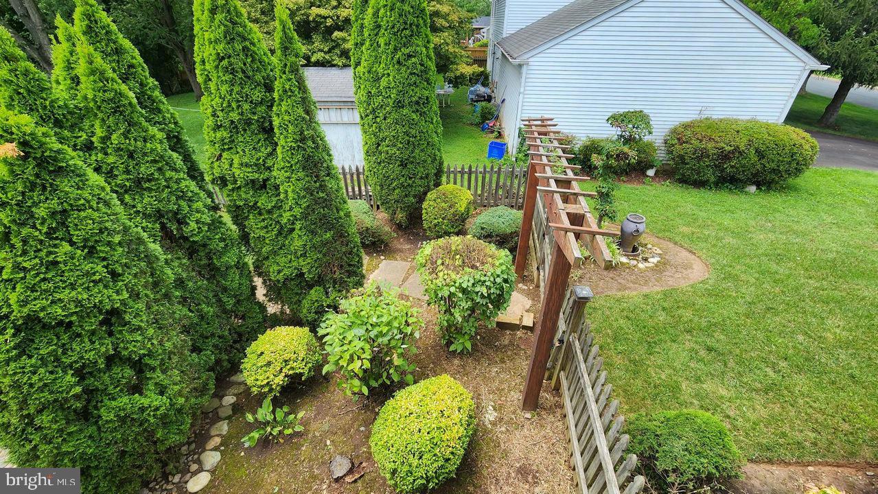 14216 Twig Road Silver Spring, MD 20905 - Photo 6 of 37 Gallery Image 6