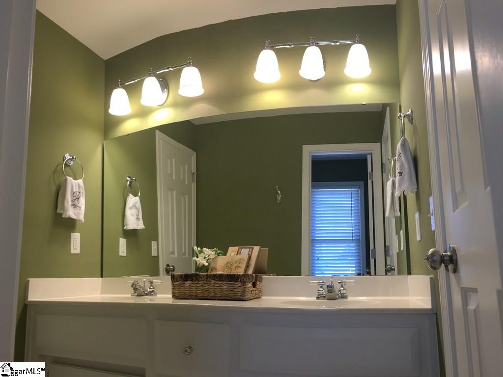 227 Spring Lake Loop Simpsonville, SC 29681 - Photo 24 of 36