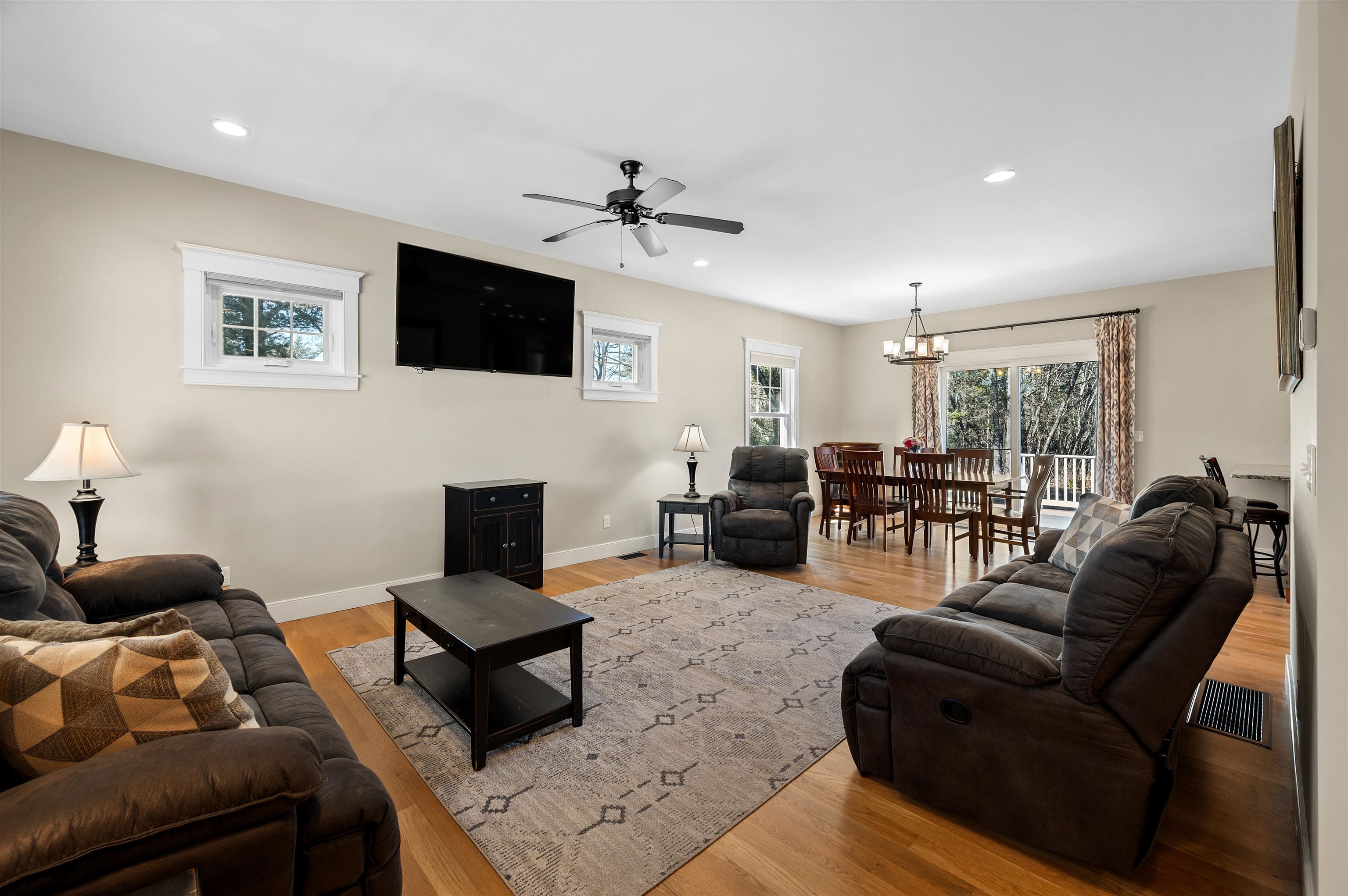 366 Ash Swamp Road Newmarket, NH 03857 - Photo 3 of 58