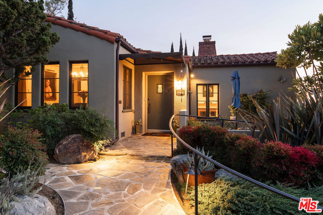 400 Virginia Road Fullerton, CA 92831 - Photo 2 of 37