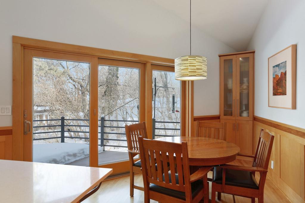 82 Birch Bluff Road Tonka Bay, MN 55331 - Photo 17 of 44