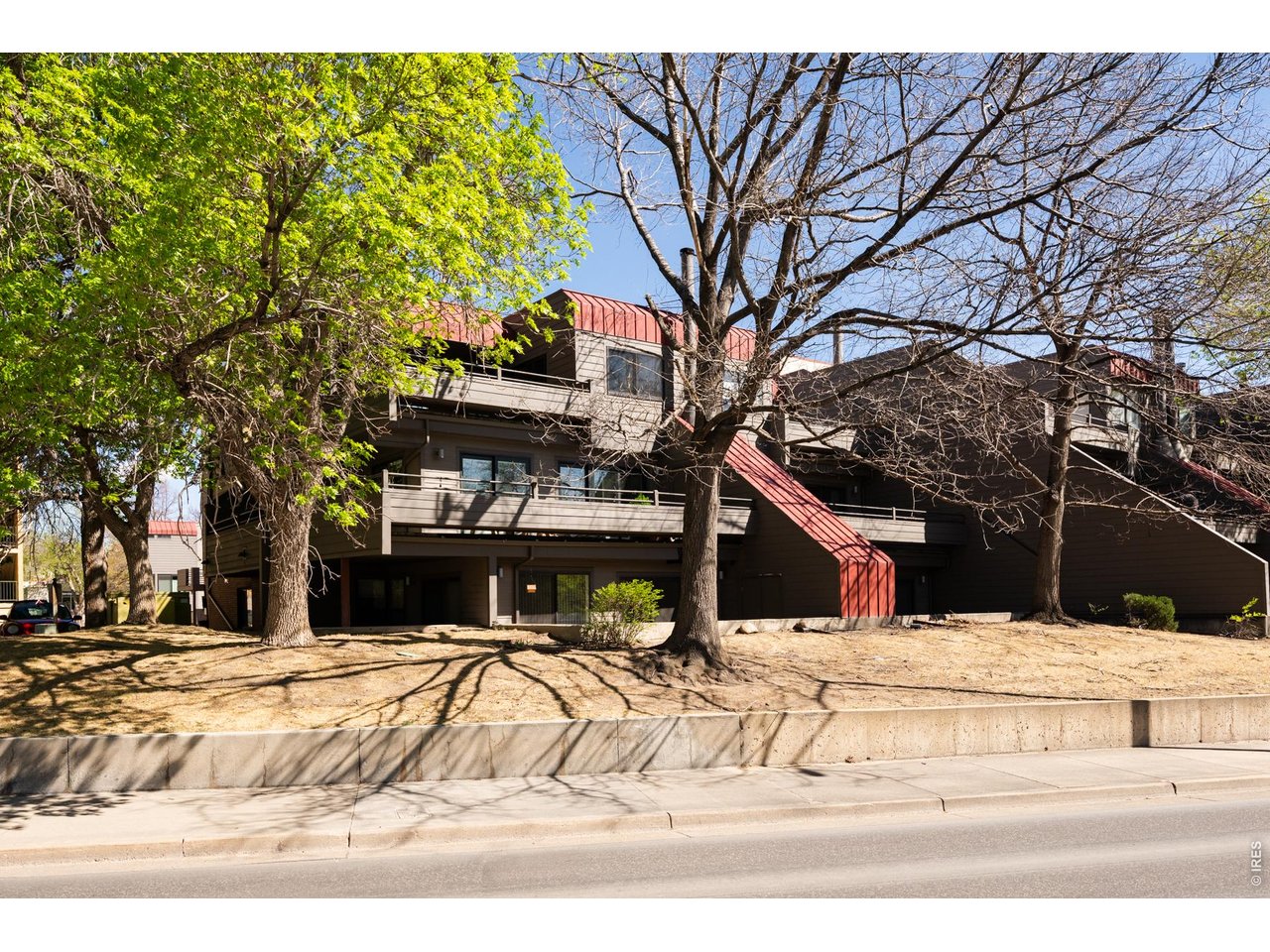 812 Walnut Street, Unit F Boulder, CO 80302 - Photo 4 of 45 One block off Downtown Pearl Street. Adjacent Boulder creek path, Mtn Sanitas.