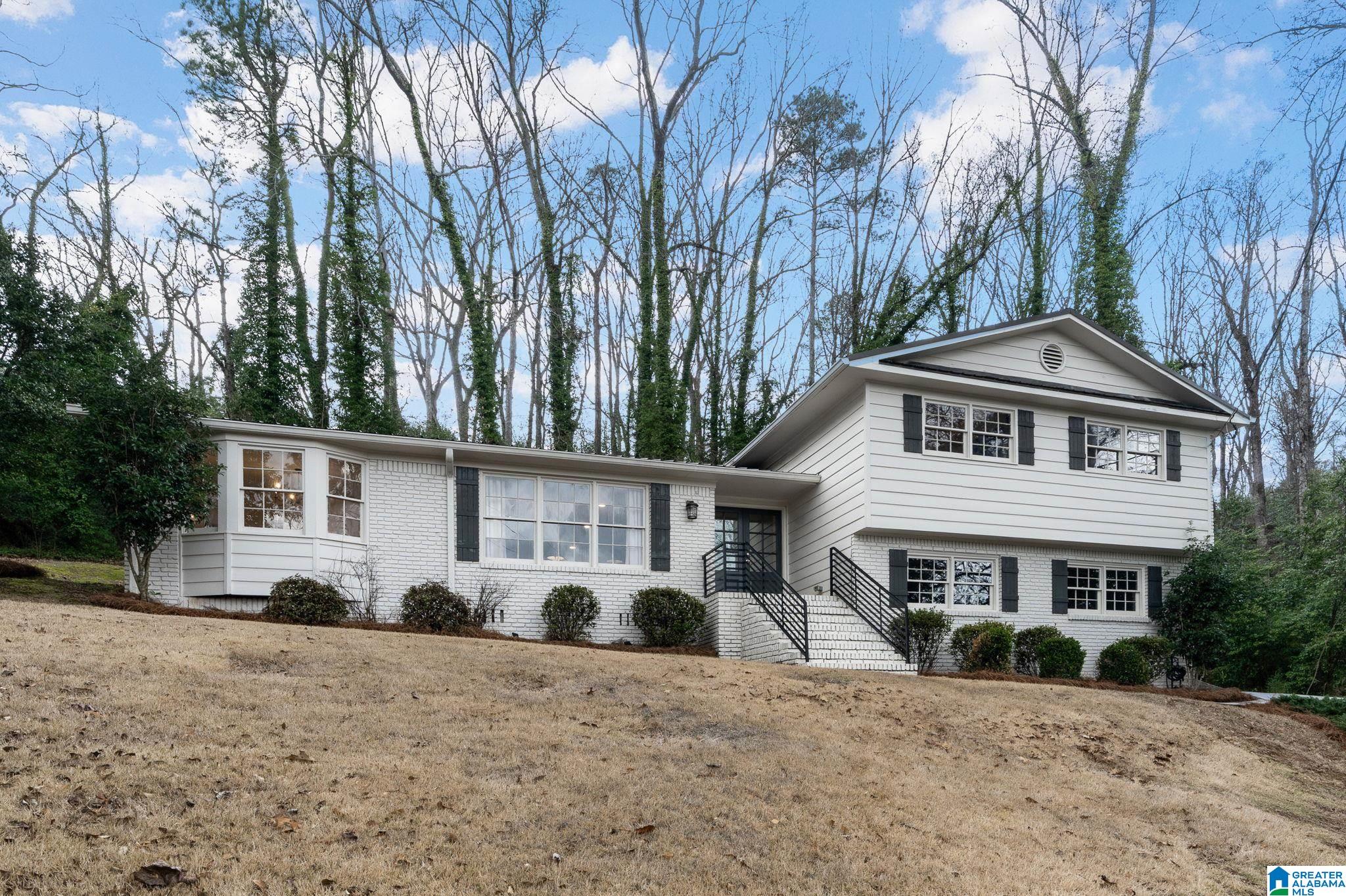 1616 Moss Rock Road Hoover, AL 35226 - Photo 6 of 39 Gallery Image 6