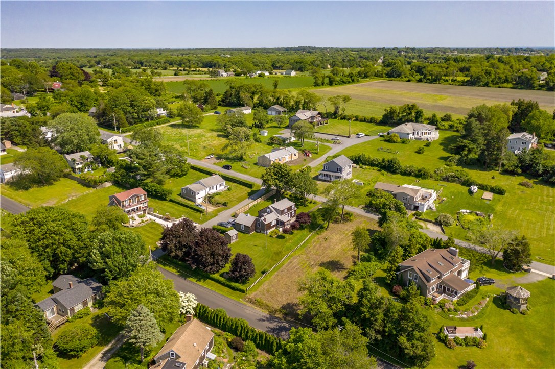 33 Seaspray Way Little Compton, RI 02837 - Photo 18 of 25