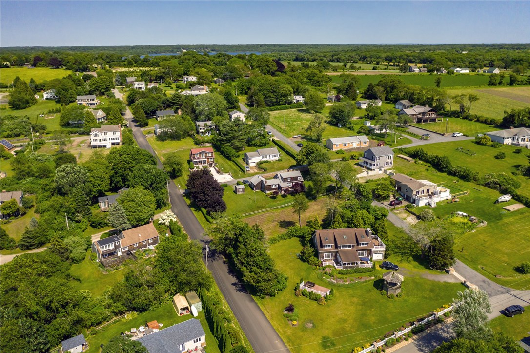 33 Seaspray Way Little Compton, RI 02837 - Photo 20 of 25