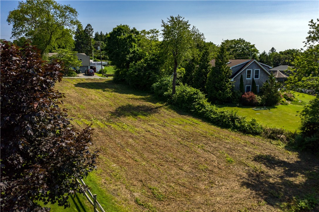 33 Seaspray Way Little Compton, RI 02837 - Photo 21 of 25