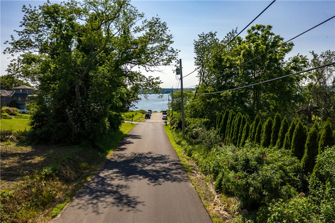 33 Seaspray Way Little Compton, RI 02837 - Photo 3 of 25