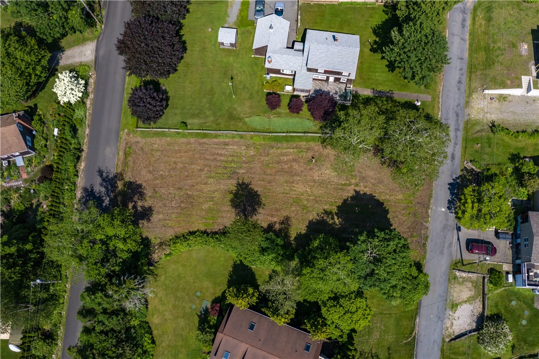 33 Seaspray Way Little Compton, RI 02837 - Photo 9 of 25
