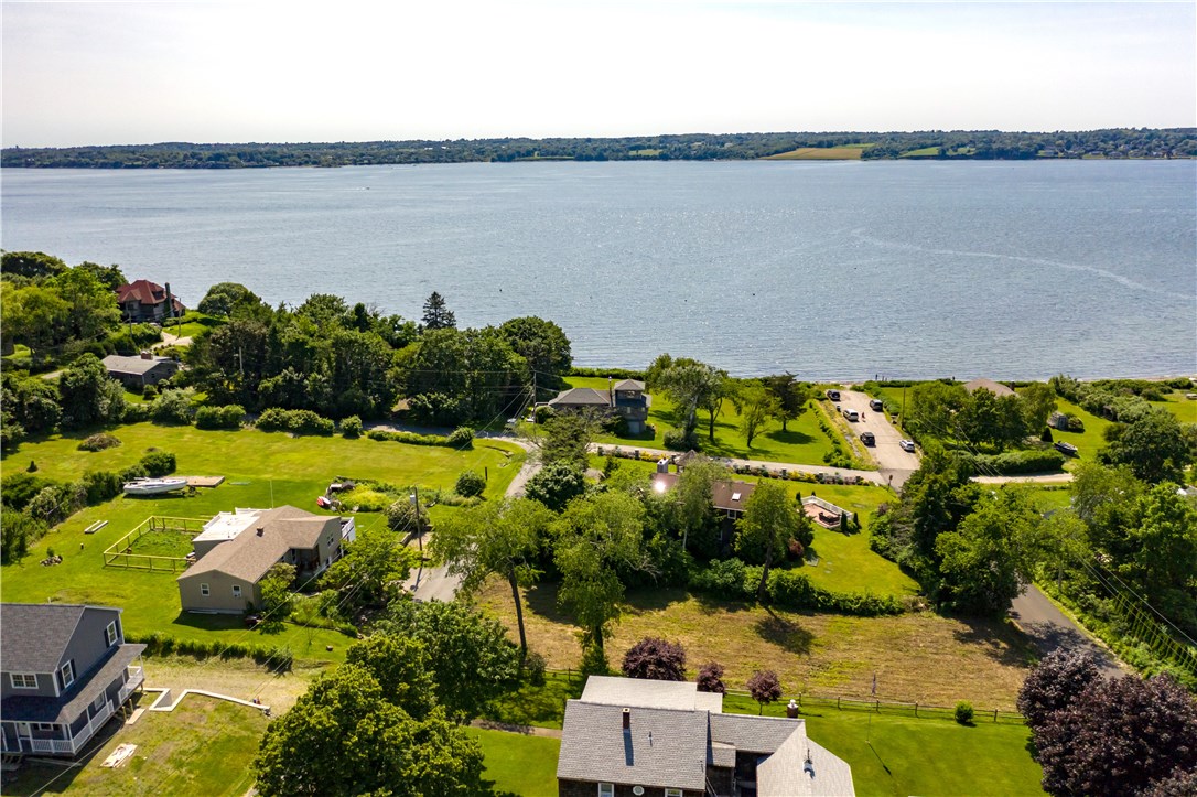 33 Seaspray Way Little Compton, RI 02837 - Photo 10 of 25