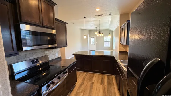 $1,850 | 6230 Hazel Valley Drive, San Antonio, TX 78242