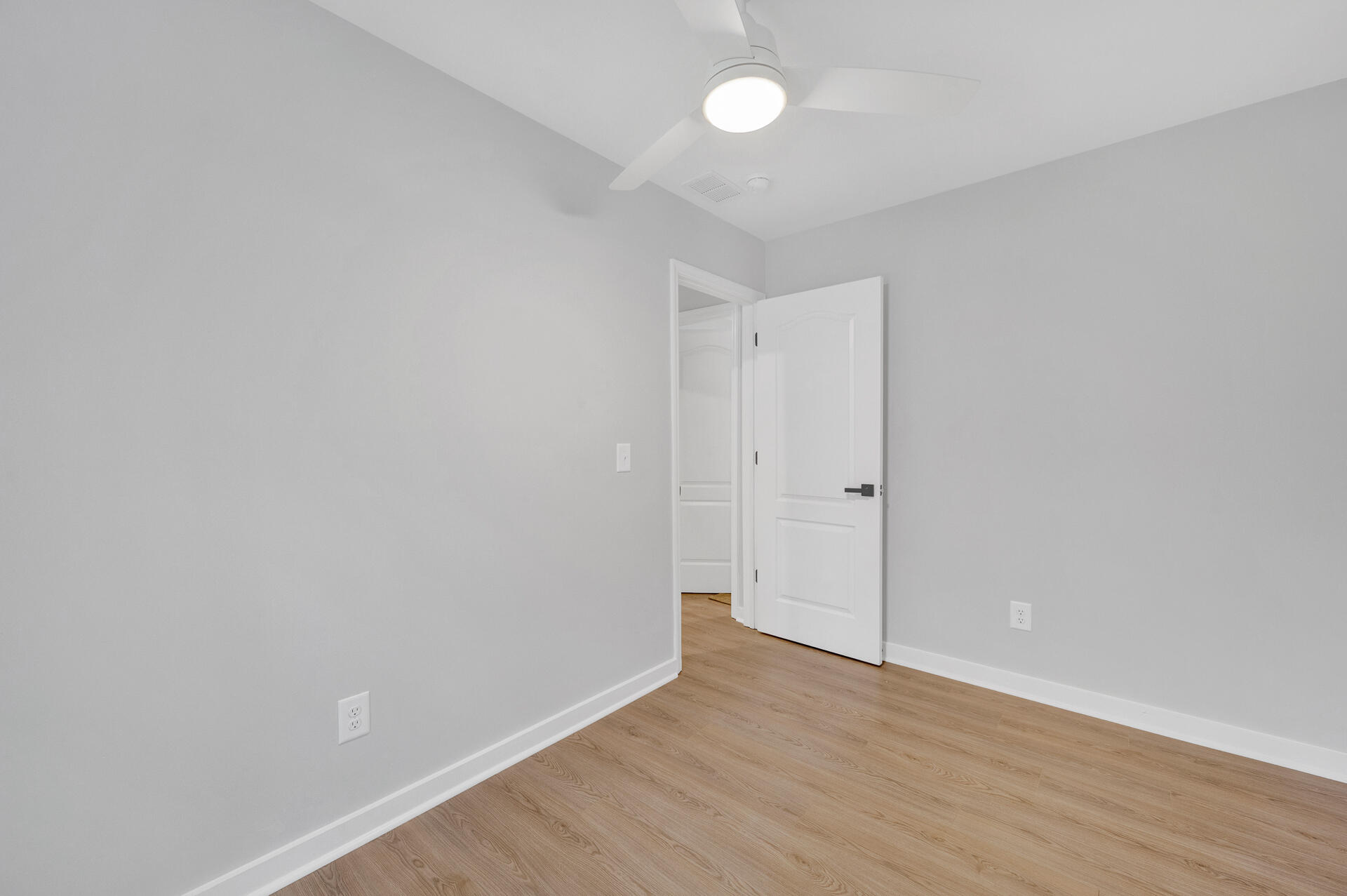 2512 Bennett Yard Road, Unit B North Charleston, SC 29405 - Photo 19 of 24 2512BennettYardB-21