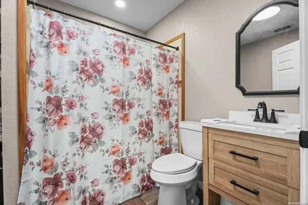 $178,000 | 422 Apolonio Street, Uvalde, TX 78801