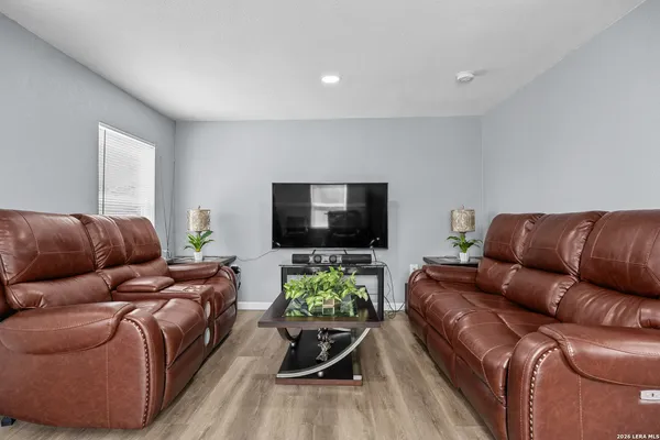 $178,000 | 422 Apolonio Street, Uvalde, TX 78801