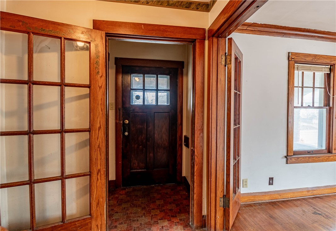 841 West Wood Street Decatur, IL 62522 - Photo 3 of 26 Front entry