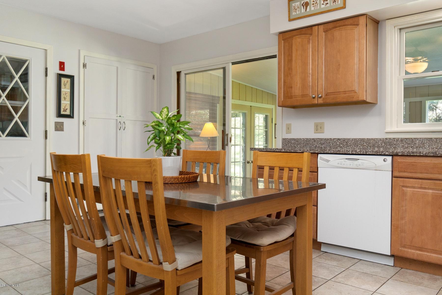 21 Roaring Brook Road Williamstown, MA 01267 - Photo 8 of 25 1800x1200DSC03895