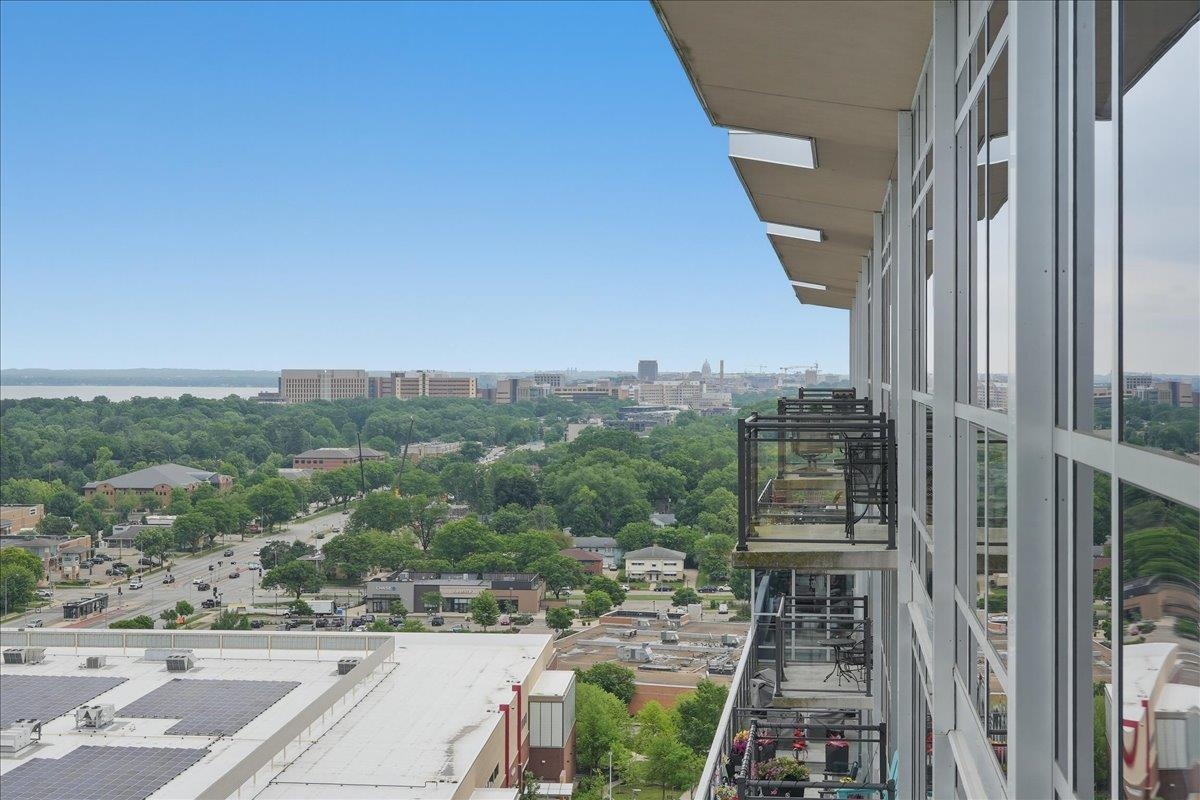 625 North Segoe Road, Unit 1100 Madison, WI 53705 - Photo 46 of 60