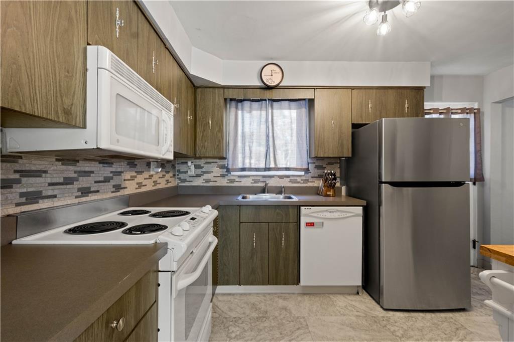 5284 Highgrove Road Pittsburgh, PA 15234 - Photo 25 of 37 Gallery Image 25