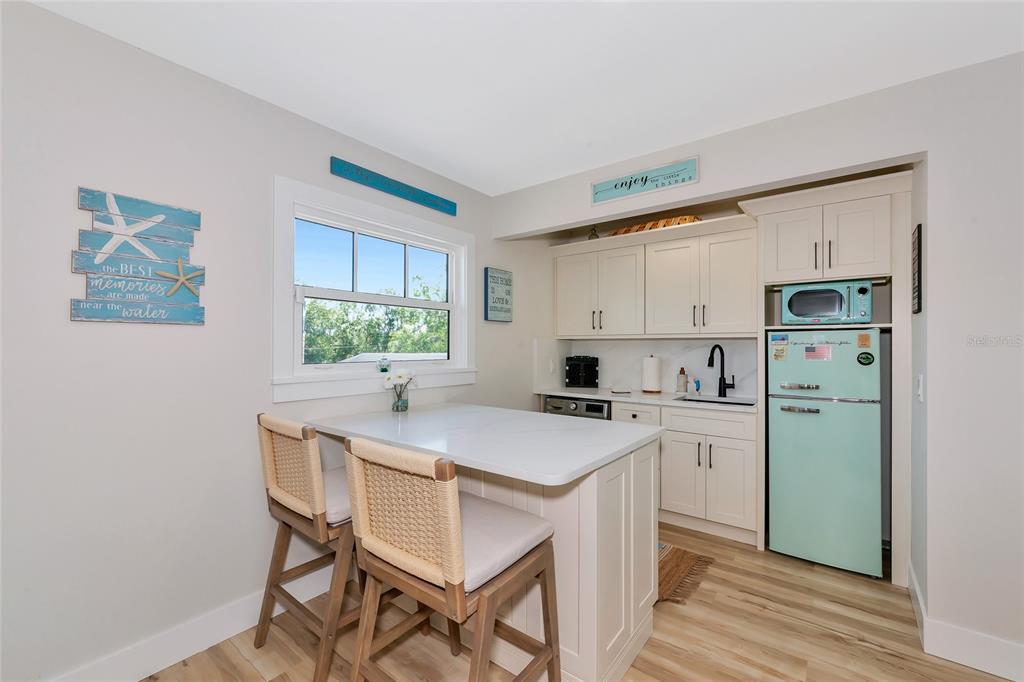 1208 Oak Hammock Road Sarasota, FL 34240 - Photo 39 of 83