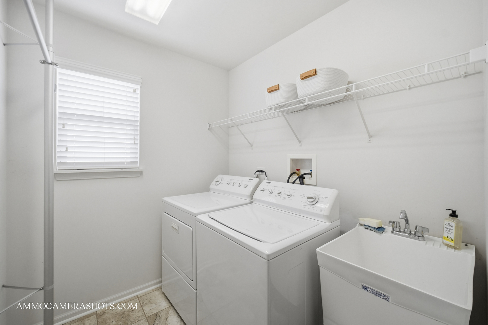 1329 Turnberry Lane Mundelein, IL 60060 - Photo 20 of 33 a utility room with dryer and washer