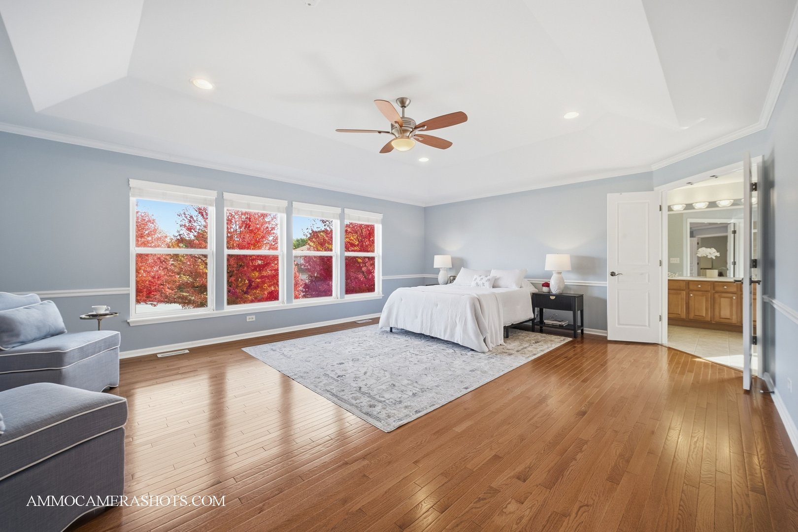 1329 Turnberry Lane Mundelein, IL 60060 - Photo 22 of 33 a spacious bedroom with a bed and furniture