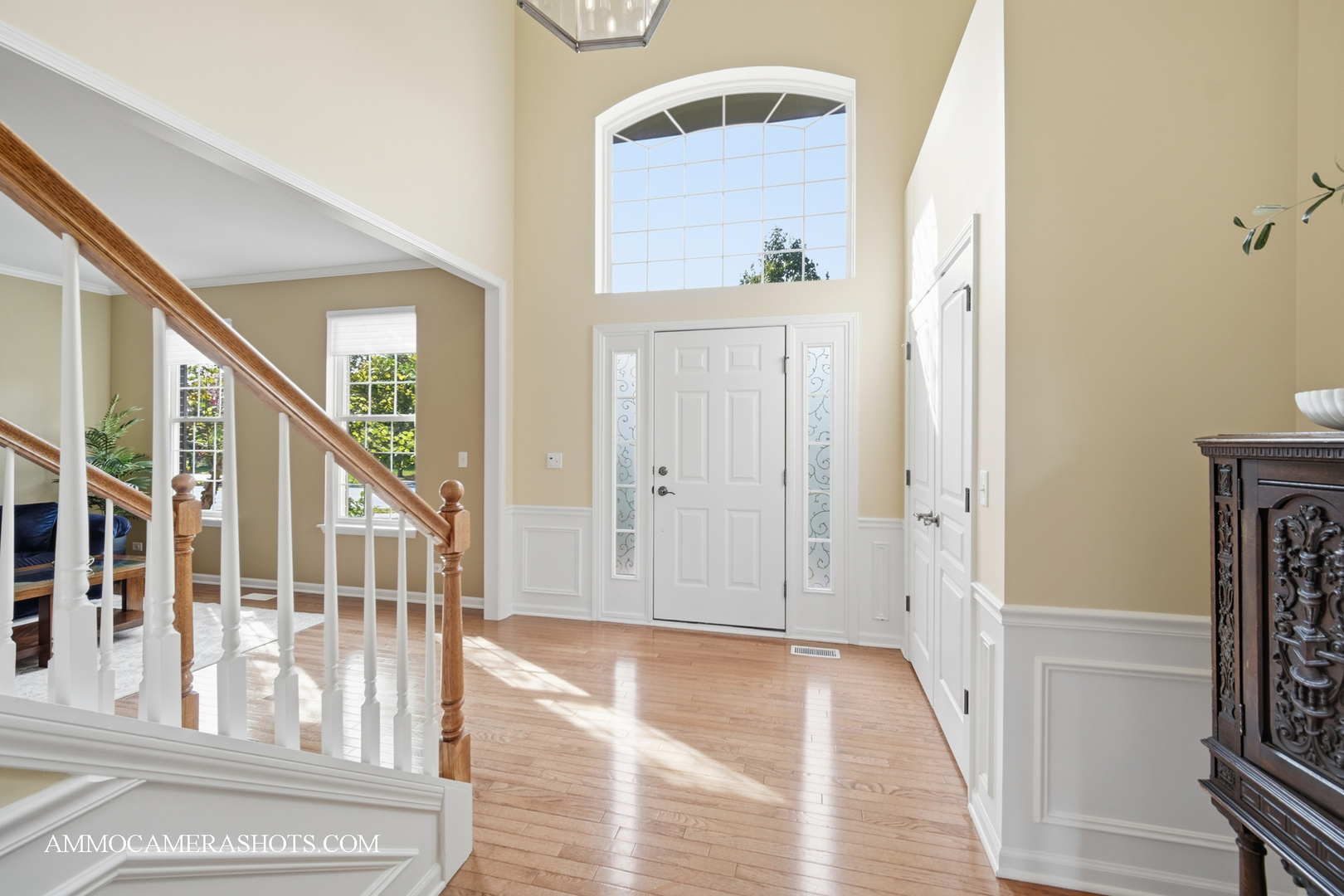 1329 Turnberry Lane Mundelein, IL 60060 - Photo 6 of 33 a view of an entryway with wooden floor