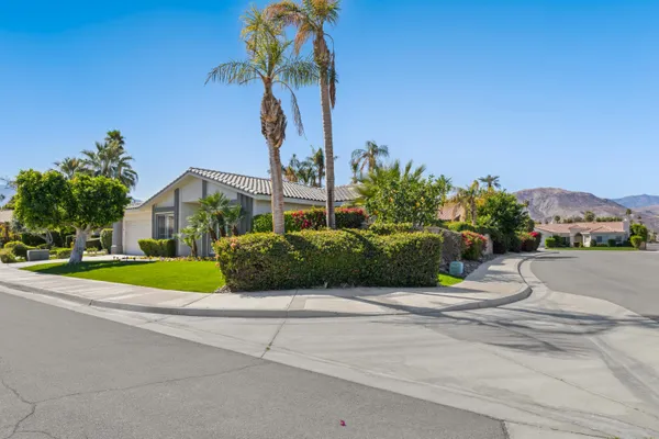 $3,900 | 44425 Grand Canyon Lane, Palm Desert, CA 92260