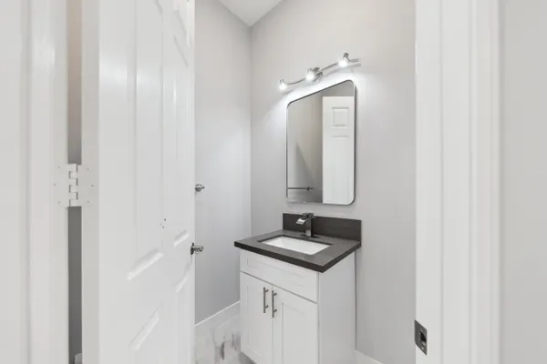 $3,900 | 44425 Grand Canyon Lane, Palm Desert, CA 92260