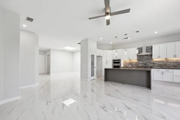 $3,900 | 44425 Grand Canyon Lane, Palm Desert, CA 92260