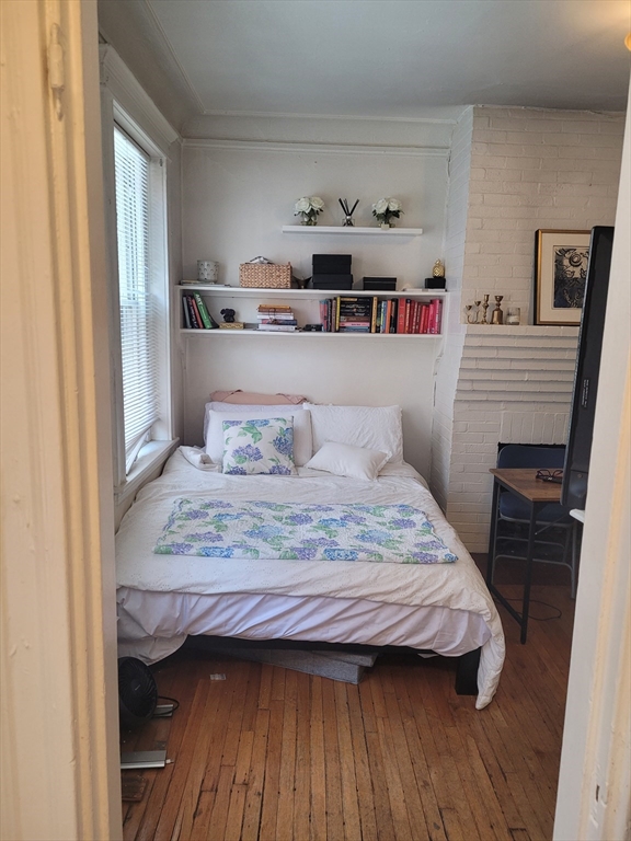 41 Revere Street, Unit 3 Boston, MA 02114 - Photo 3 of 9