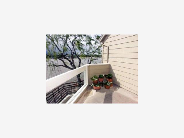 864 Wharfside Road San Mateo, CA 94404 - Photo 4 of 5 Gallery Image 4