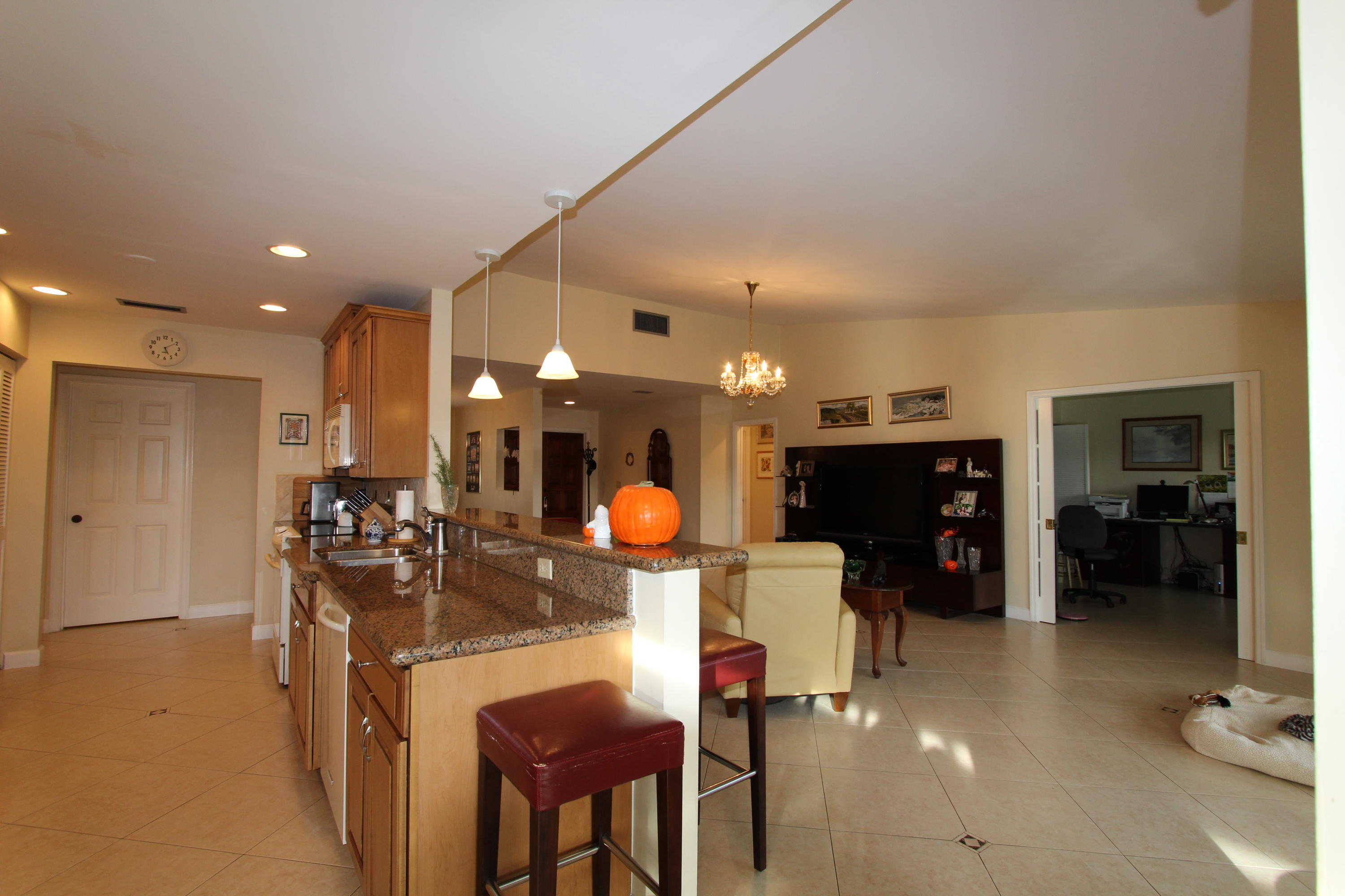 5928 Colony Court Boca Raton, FL 33433 - Photo 18 of 28 great room
