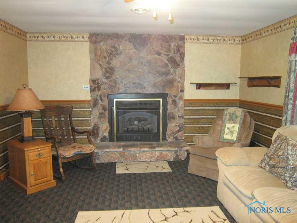 7631 Mermill Road Wayne, OH 43466 - Photo 16 of 20 Living Room.