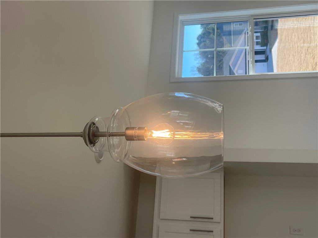 33 Halsey Street Central, SC 29630 - Photo 8 of 47