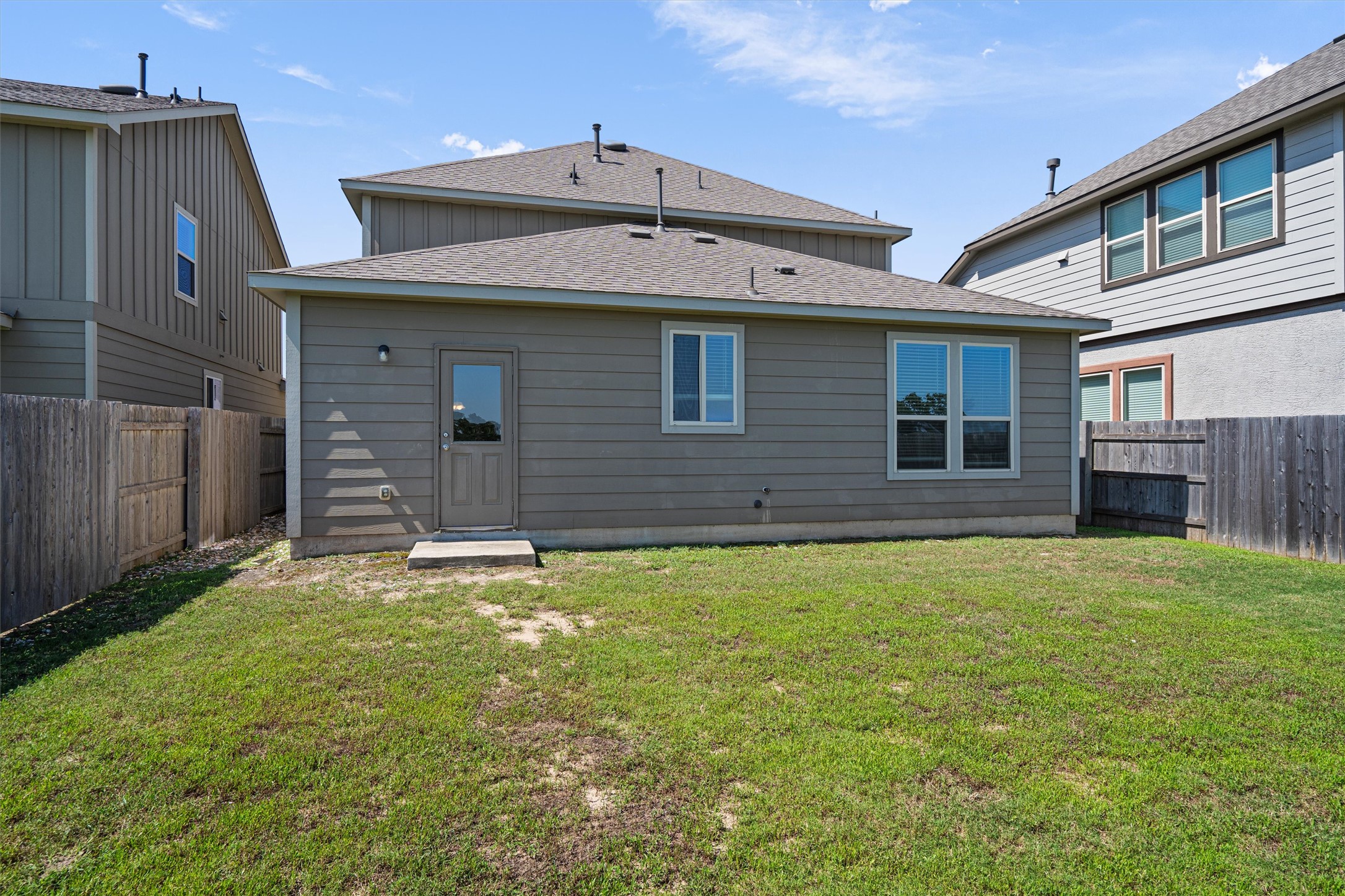 146 Russet Trail Georgetown, TX 78628 - Photo 35 of 37 a front view of a house with a yard