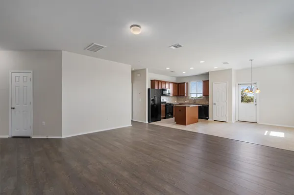 $2,399 | 146 Russet Trail, Georgetown, TX 78628